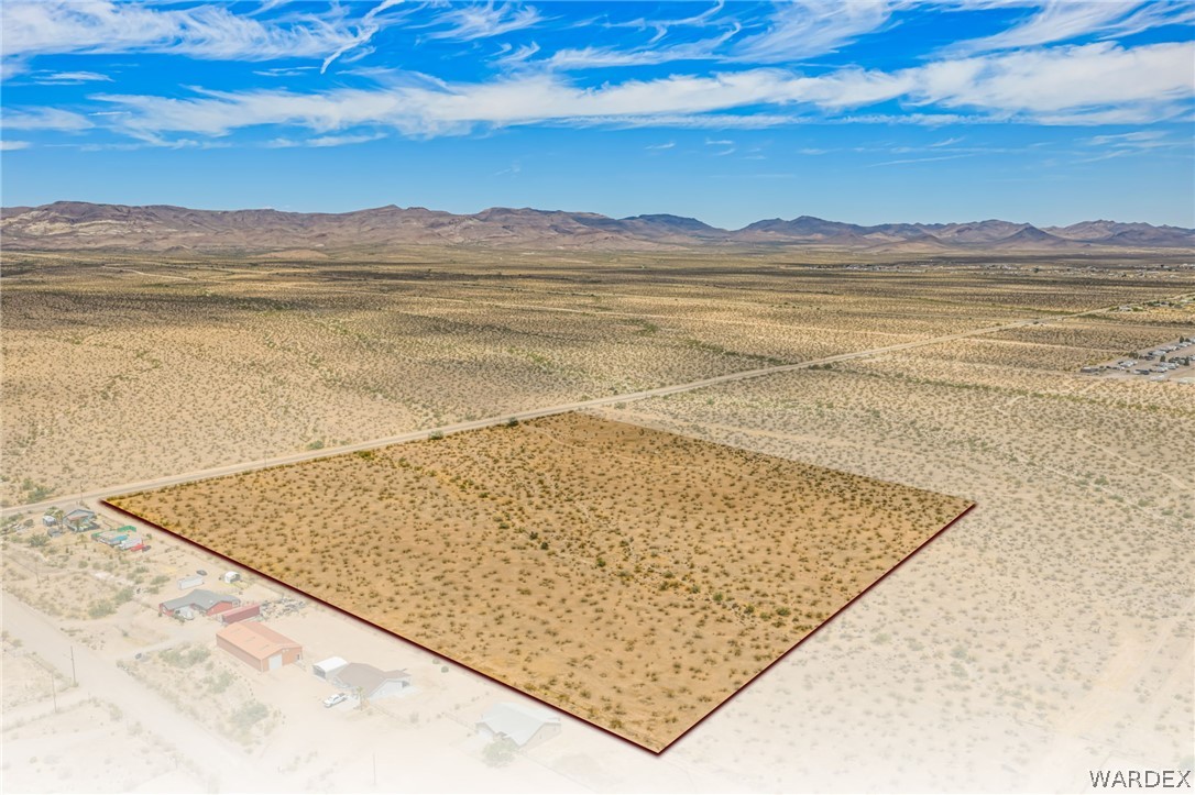 306-43-016a South Egar Road Golden Valley, AZ 86413 - Photo 15 of 44