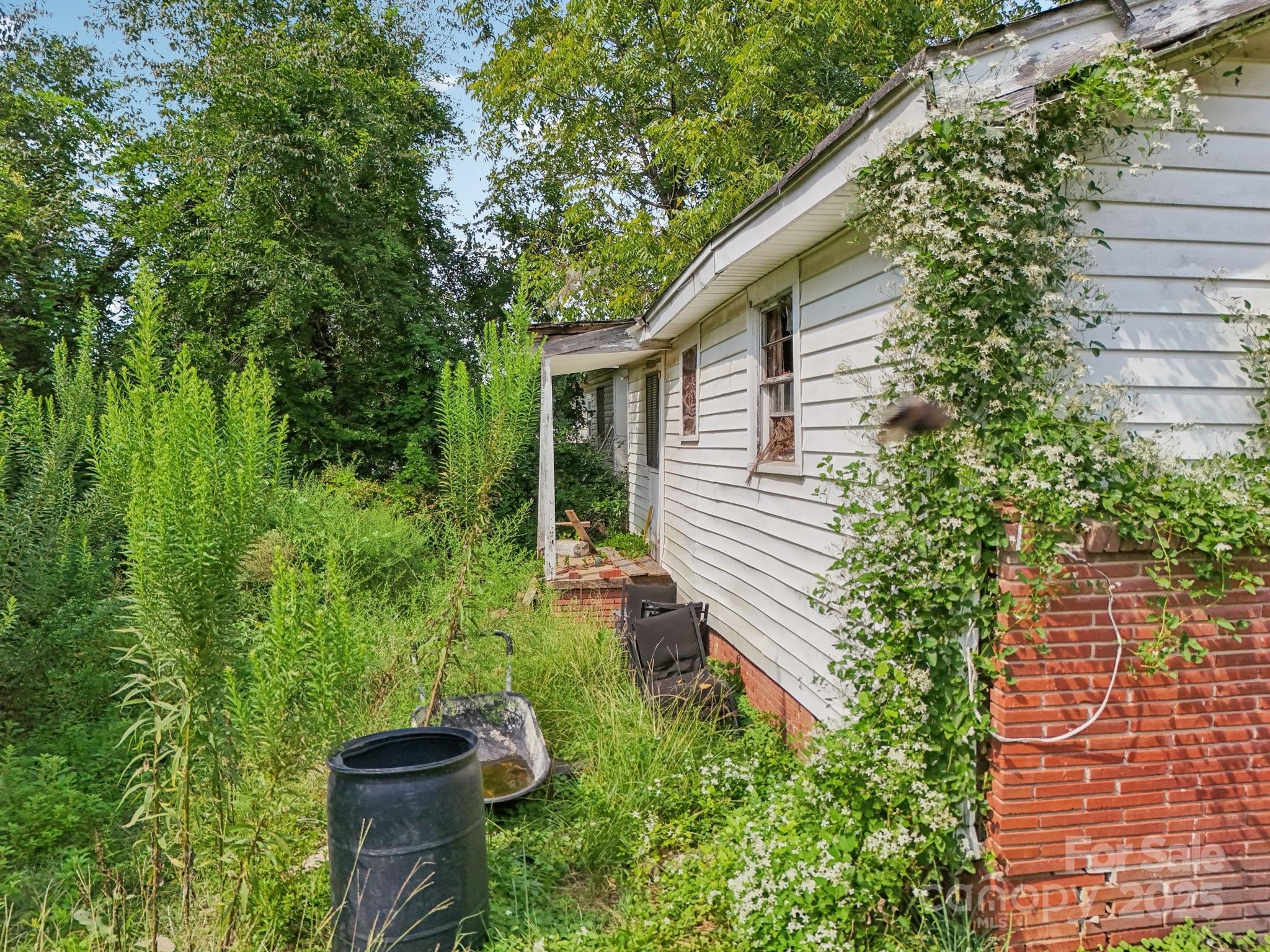 509 Queens Road Gastonia, NC 28052 - Photo 7 of 10 Gallery Image 7