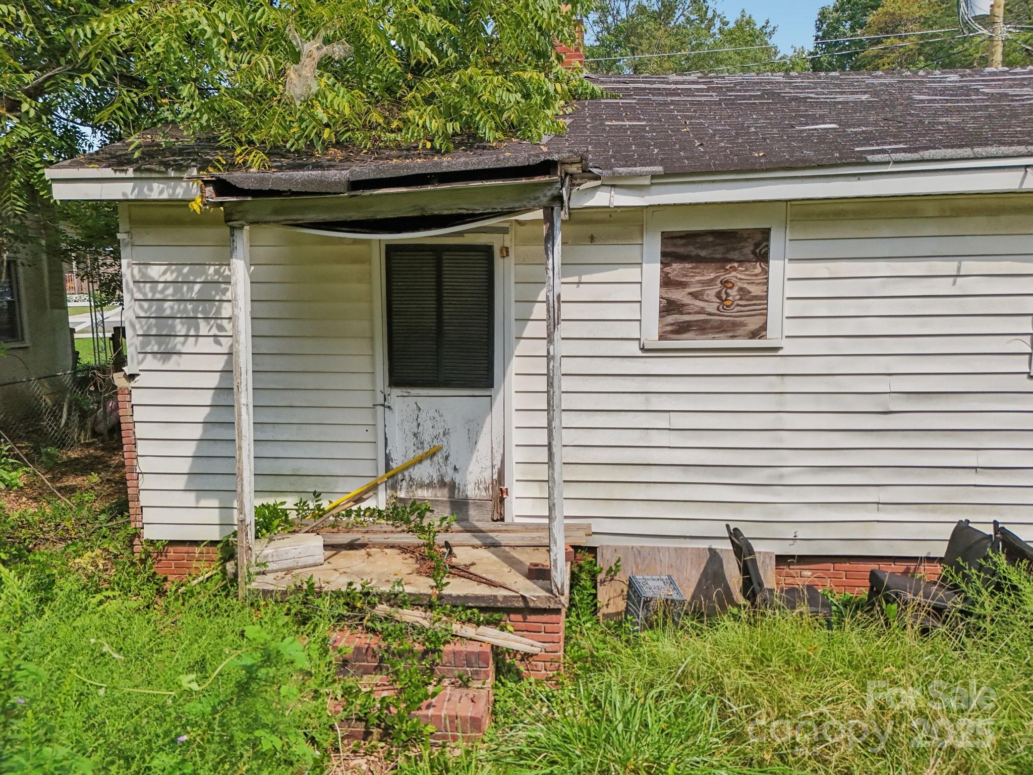 509 Queens Road Gastonia, NC 28052 - Photo 8 of 10 Gallery Image 8