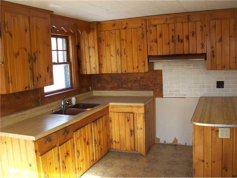 18 Patterson Hill Road Belfast, ME 04915 - Photo 7 of 13 Kitchen.