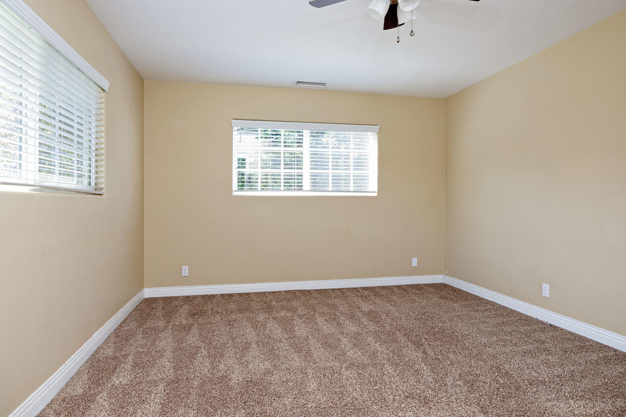 210 Wood Road Oxnard, CA 93033 - Photo 22 of 48 Bedroom 1