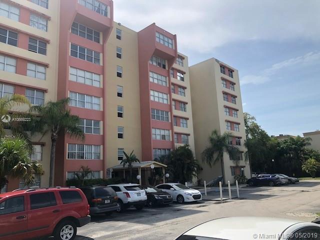 Kendall Miami, FL 33156 - Photo 2 of 17
