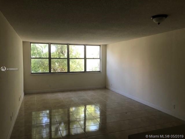 Kendall Miami, FL 33156 - Photo 3 of 17