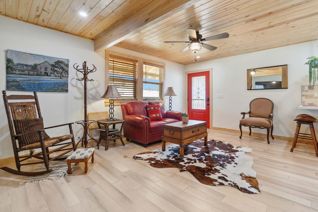 165 Mari-b Center Point Center Point, TX 78010 - Photo 25 of 41