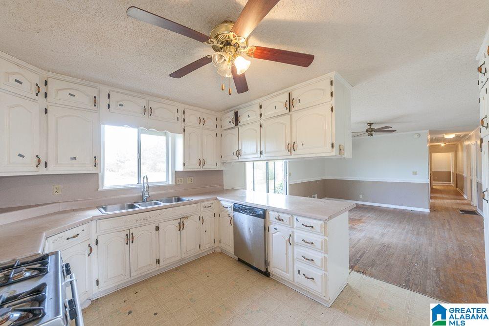 1670 Simpson Road Odenville, AL 35120 - Photo 6 of 23