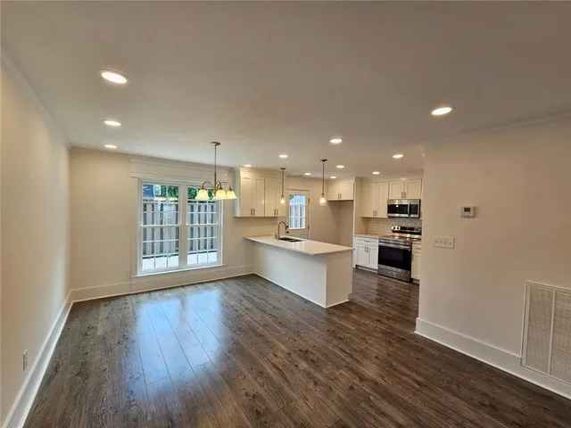 $369,900 | 5 George Wythe Place Northwest, Atlanta, GA 30318