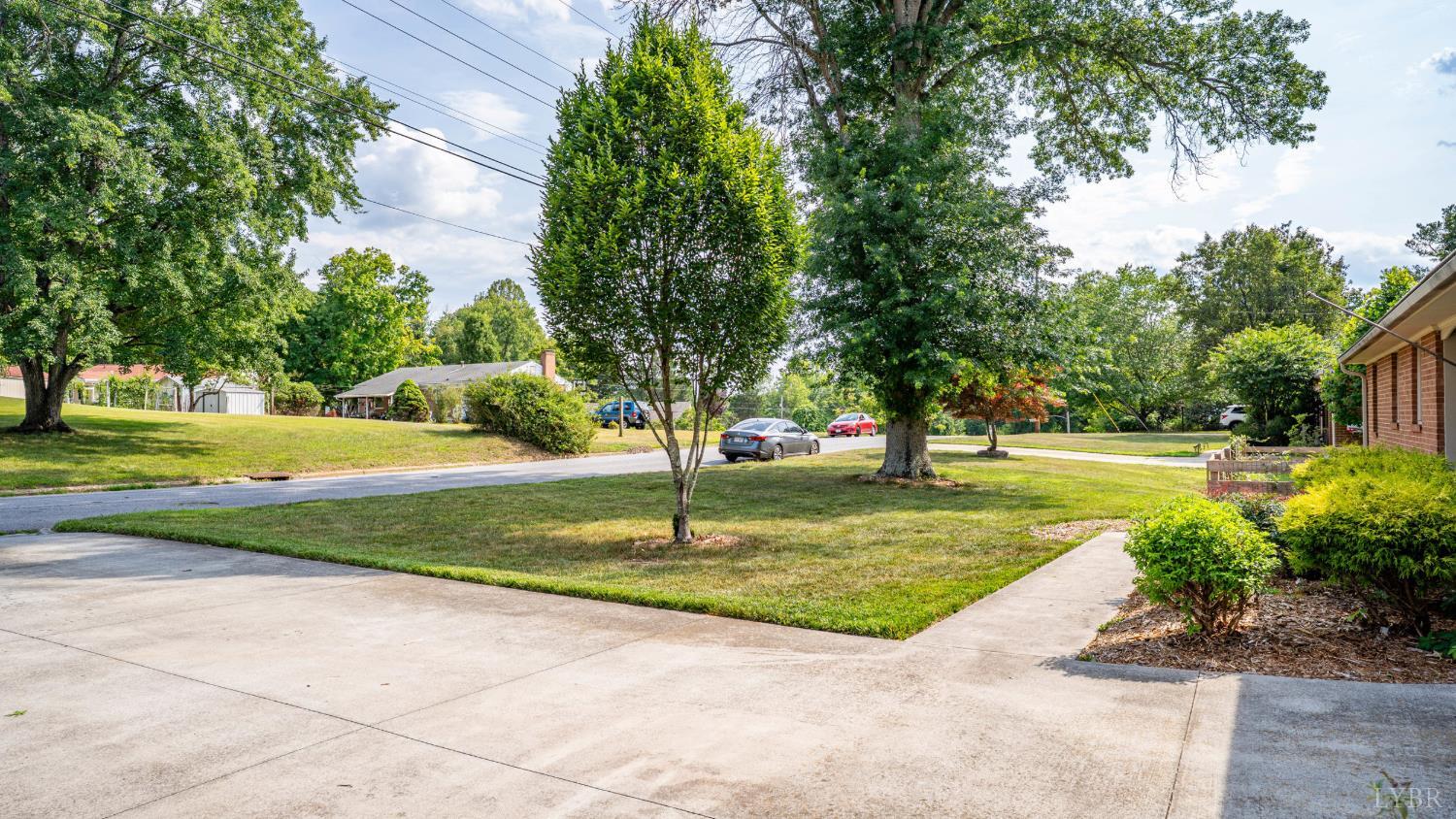 2305 Hawthorne Road Lynchburg, VA 24503 - Photo 49 of 56