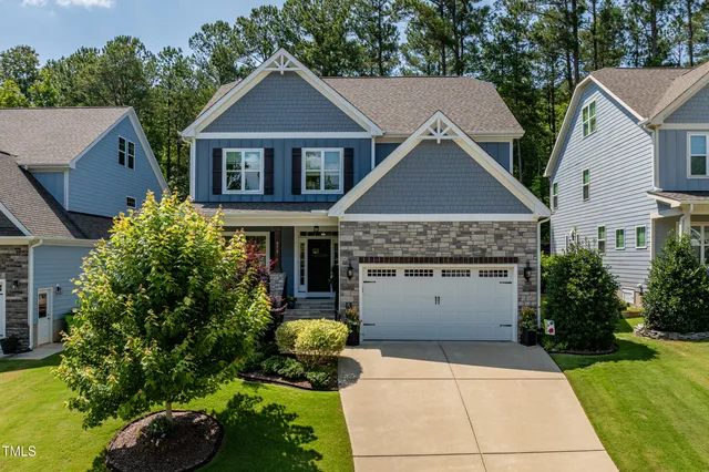 $899,998 | 958 Bay Bouquet Lane, Apex, NC 27523