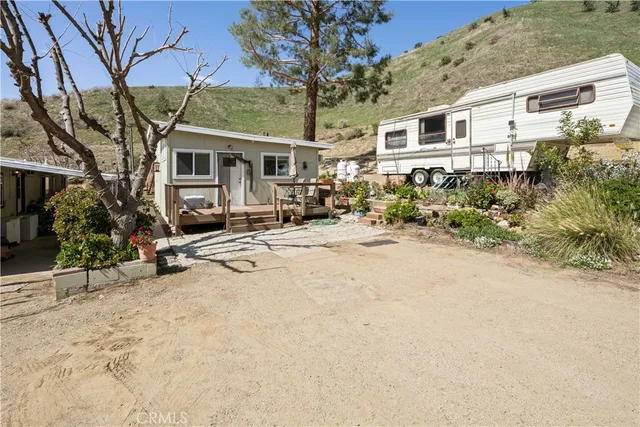 $565,000 | 28274 San Martinez Grande Canyon Road, Castaic, CA 91384