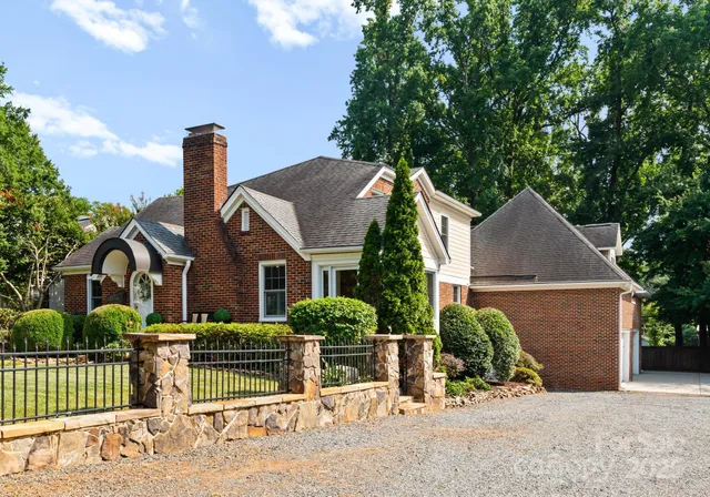 $1,350,000 | 2100 Chesterfield Avenue, Charlotte, NC 28205