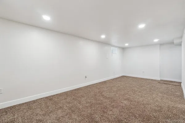 a view of empty room