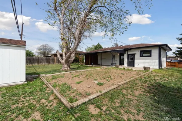 $550,000 | 2840 Cottonwood Drive, Denver, CO 80221