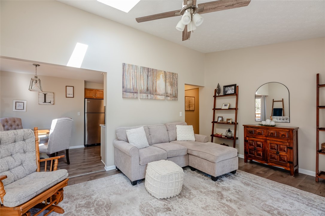 68 Genesee View Trail Chili, NY 14623 - Photo 4 of 33