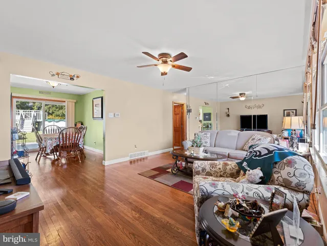 $330,000 | 13 Malibu Drive, Magnolia, NJ 08049
