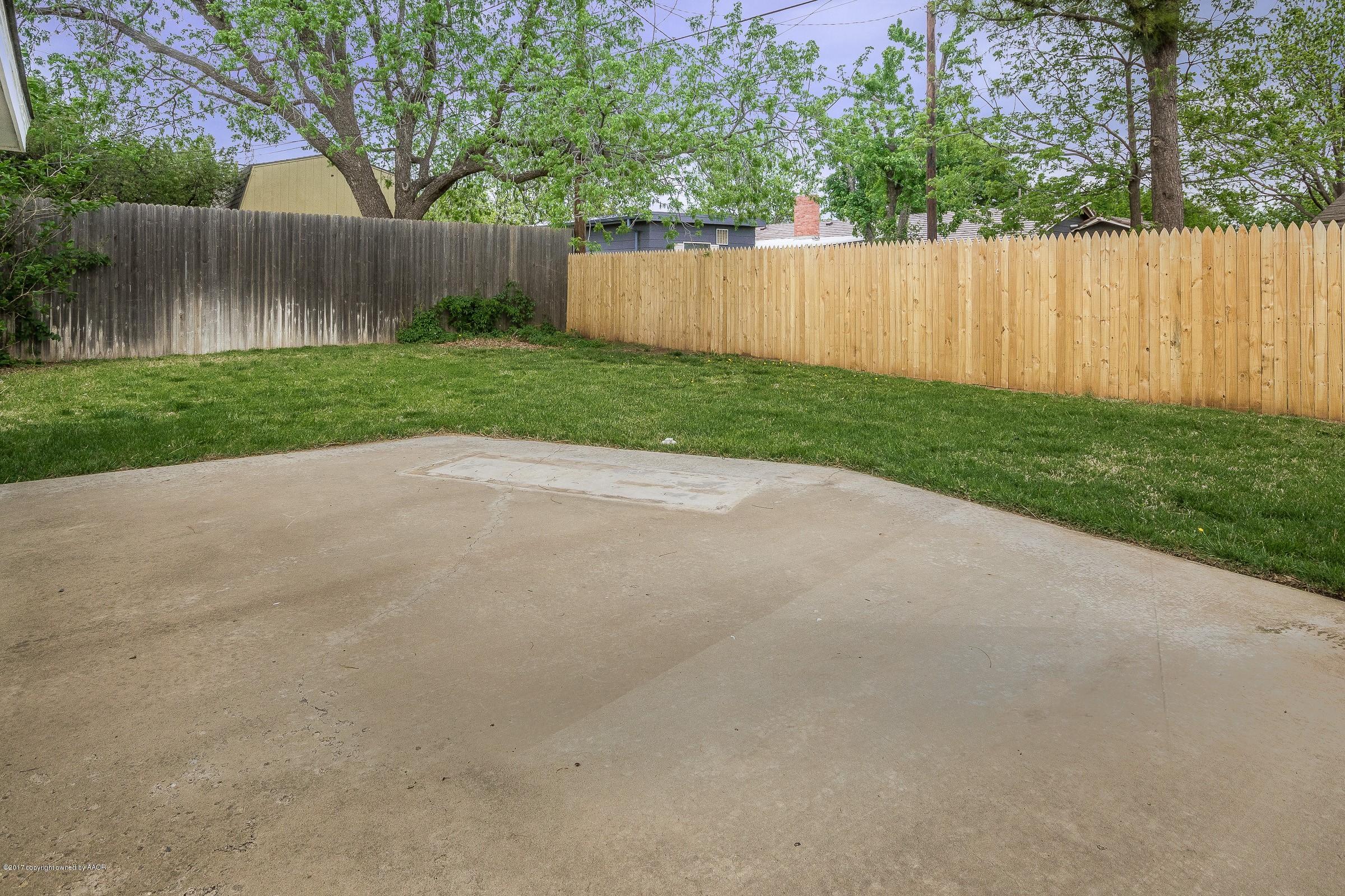 6400 Dreyfuss Road Amarillo, TX 79106 - Photo 22 of 25 022_Back Yard