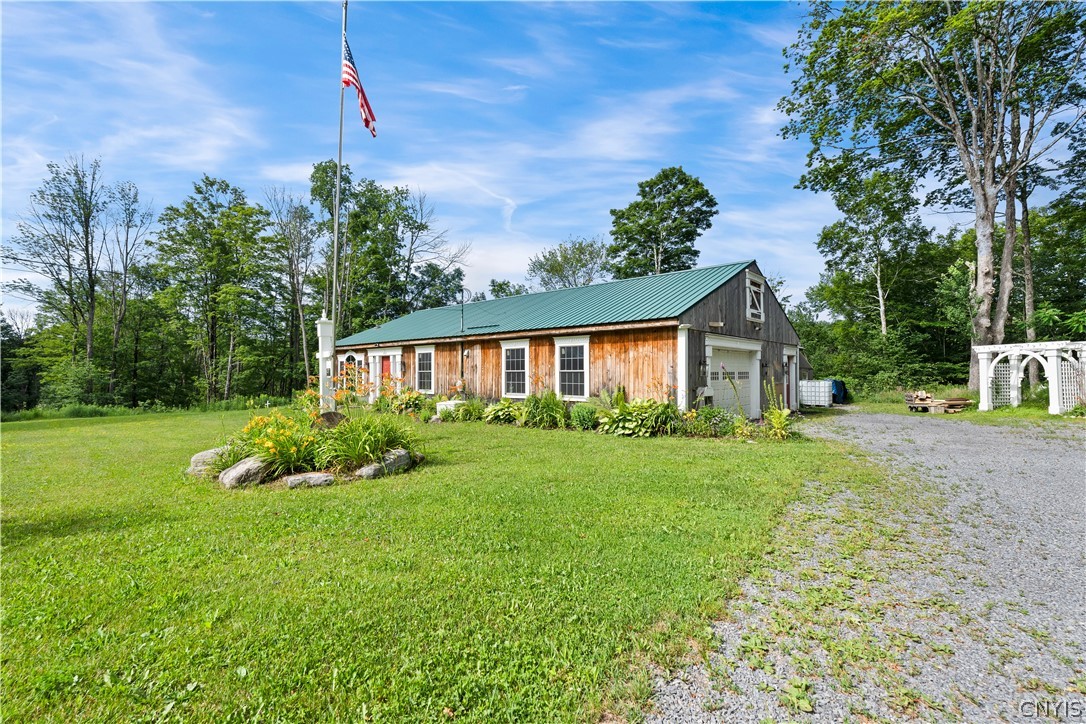 8997 Plank Road Trenton, NY 13438 - Photo 4 of 44