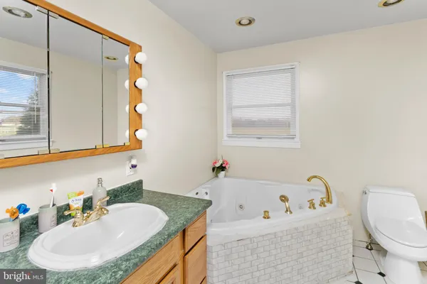 $715,000 | 59 Bordentown Chesterfield Road, Chesterfield, NJ 08515