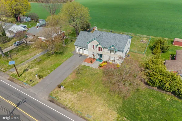 $715,000 | 59 Bordentown Chesterfield Road, Chesterfield, NJ 08515
