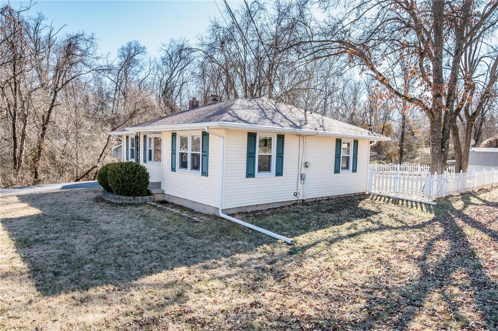 516 Spring Street Collinsville, IL 62234 - Photo 4 of 31 Gallery Image 4