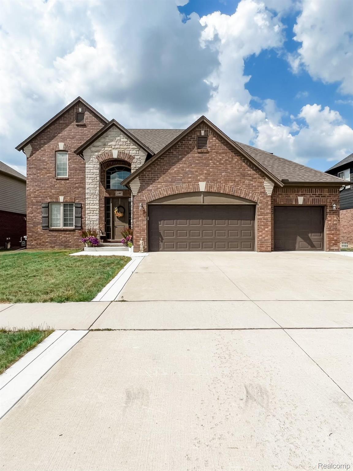 21997 Rio Grande Drive Macomb, MI 48044 - Photo 1 of 25