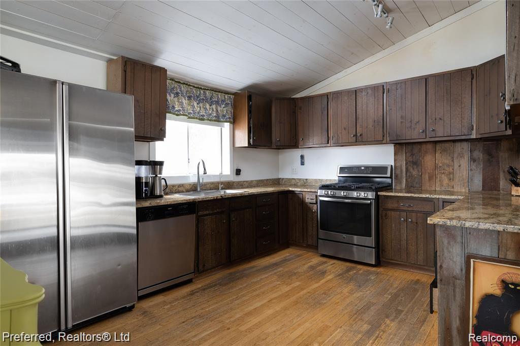 5538 Grange Hall Road Holly, MI 48442 - Photo 7 of 42