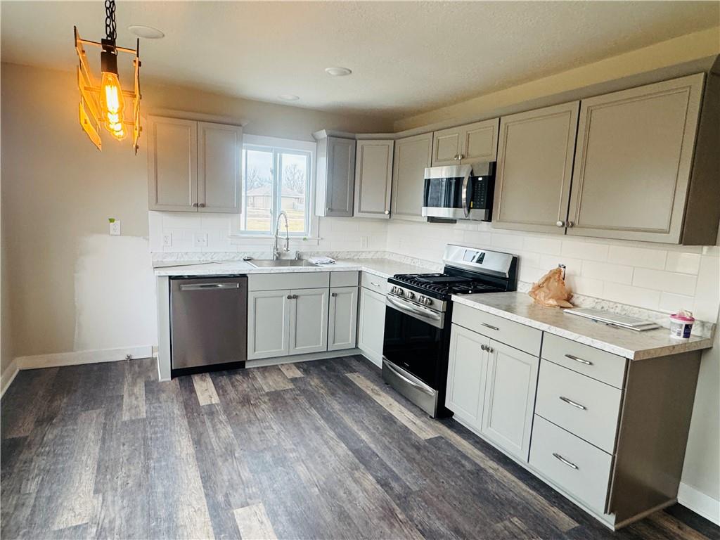 7516 South Arnett Road Grain Valley, MO 64029 - Photo 4 of 14