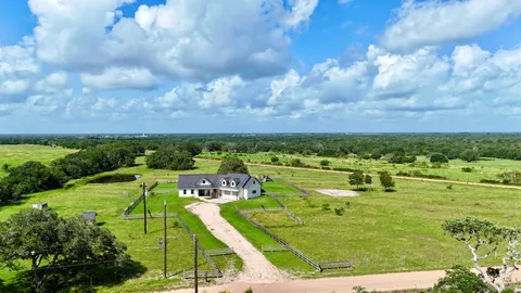 $749,900 | 1252 County Road 388, Hallettsville, TX 77964