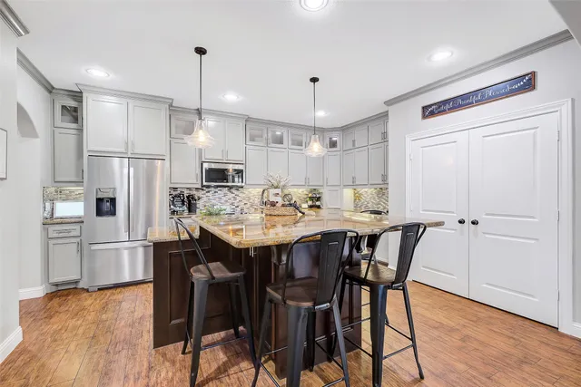 $789,999 | 11834 Bisonte Street, Needville, TX 77461