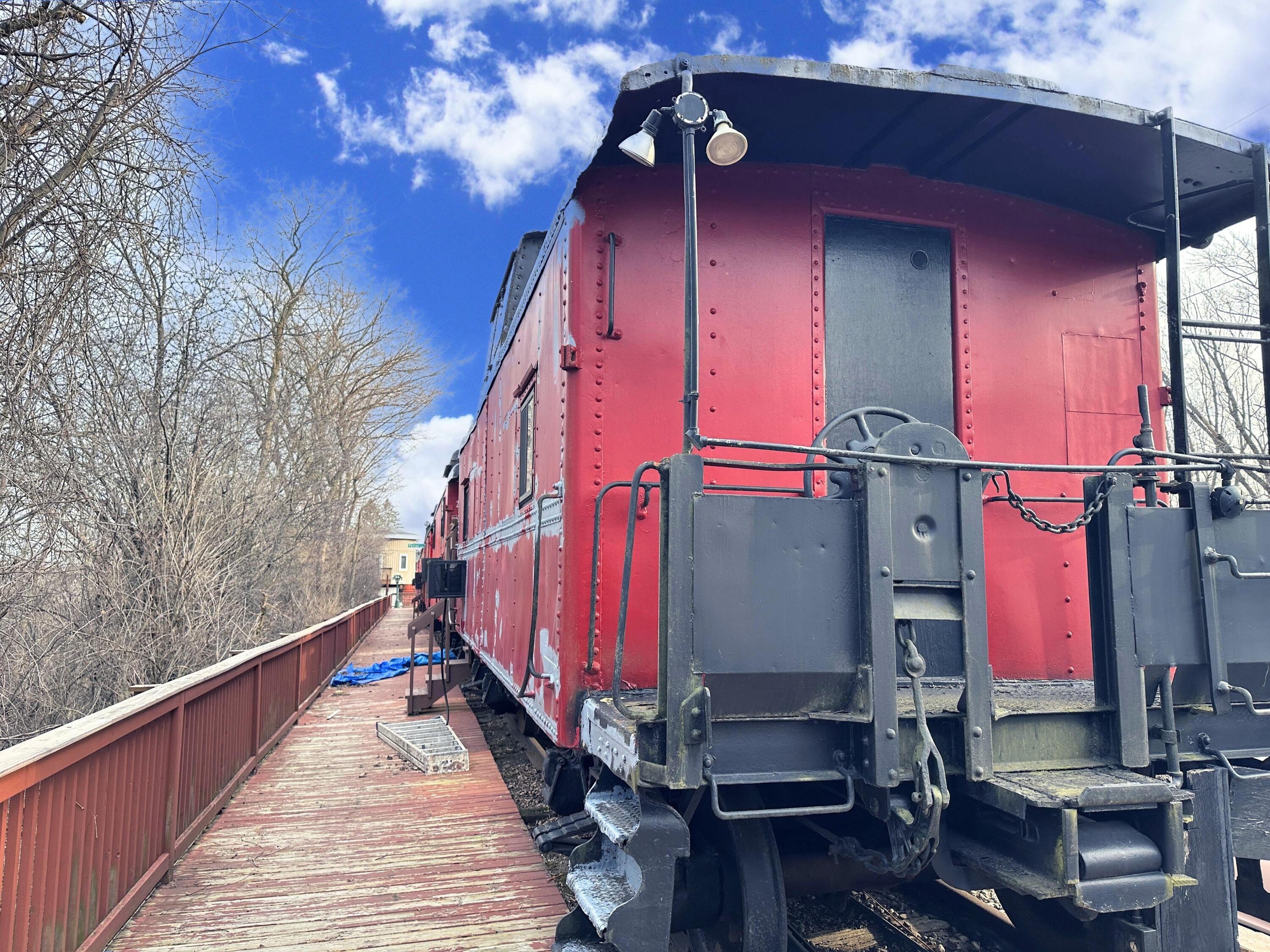 301 East Townline Road, Unit 11 Lake Geneva, WI 53147 - Photo 6 of 11 Deck running along Unit 11