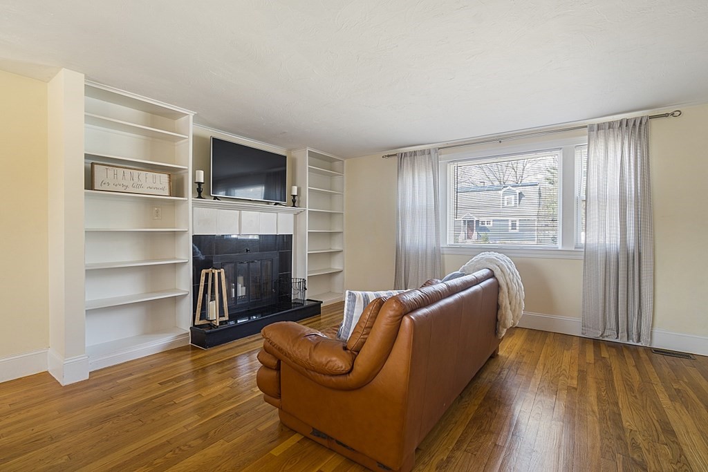 48 Nolte Road Billerica, MA 01821 - Photo 5 of 17