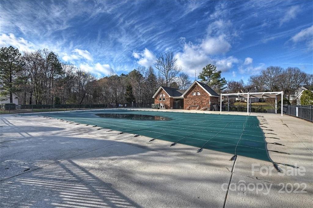 10409 Friarsgate Road Huntersville, NC 28078 - Photo 30 of 30 a view of outdoor space and yard