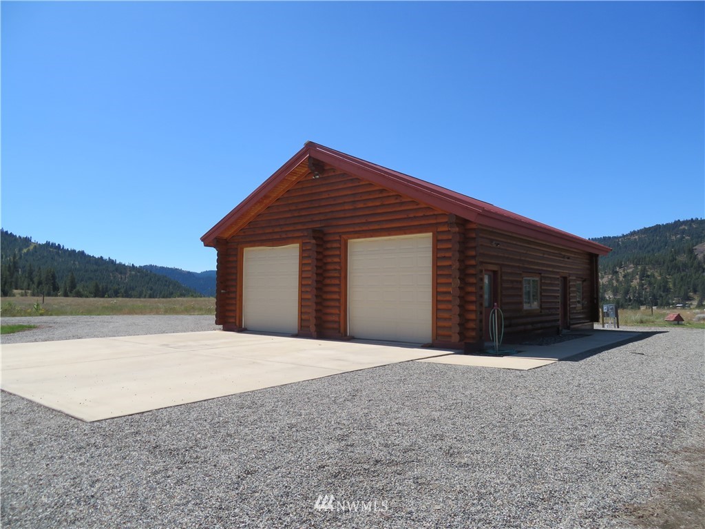 18 Strand Lane Republic, WA 99166 - Photo 3 of 25