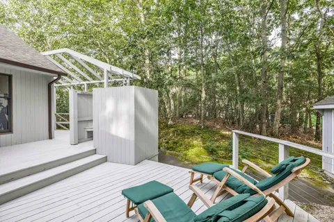 a view of deck with patio