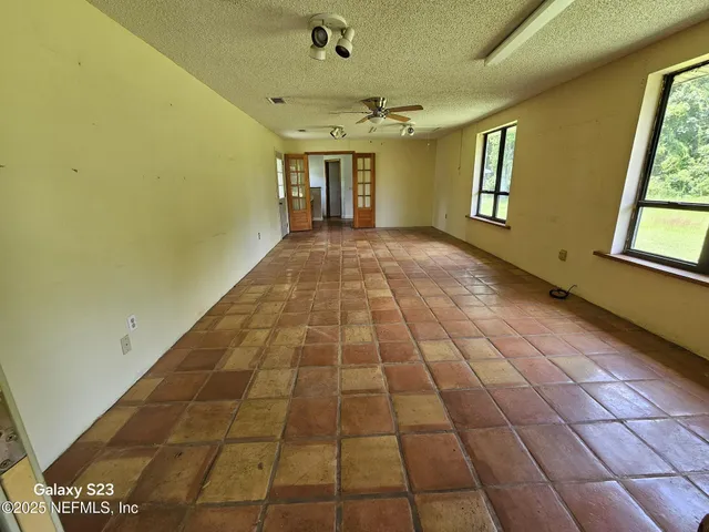 $250,000 | 37286 Mill Street, Hilliard, FL 32046