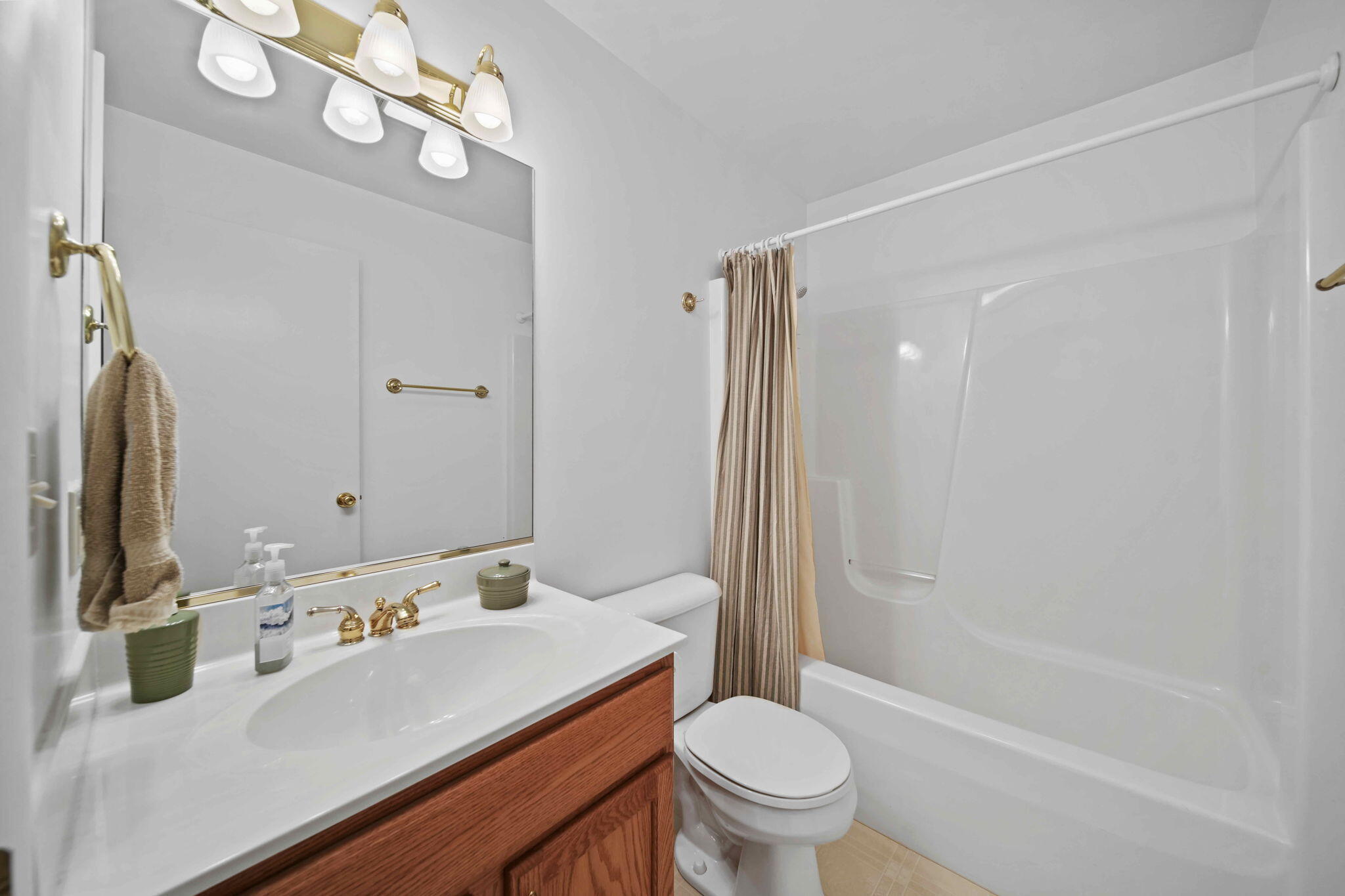 14555 29 Mile Road Albion, MI 49224 - Photo 31 of 63 Guest Bath