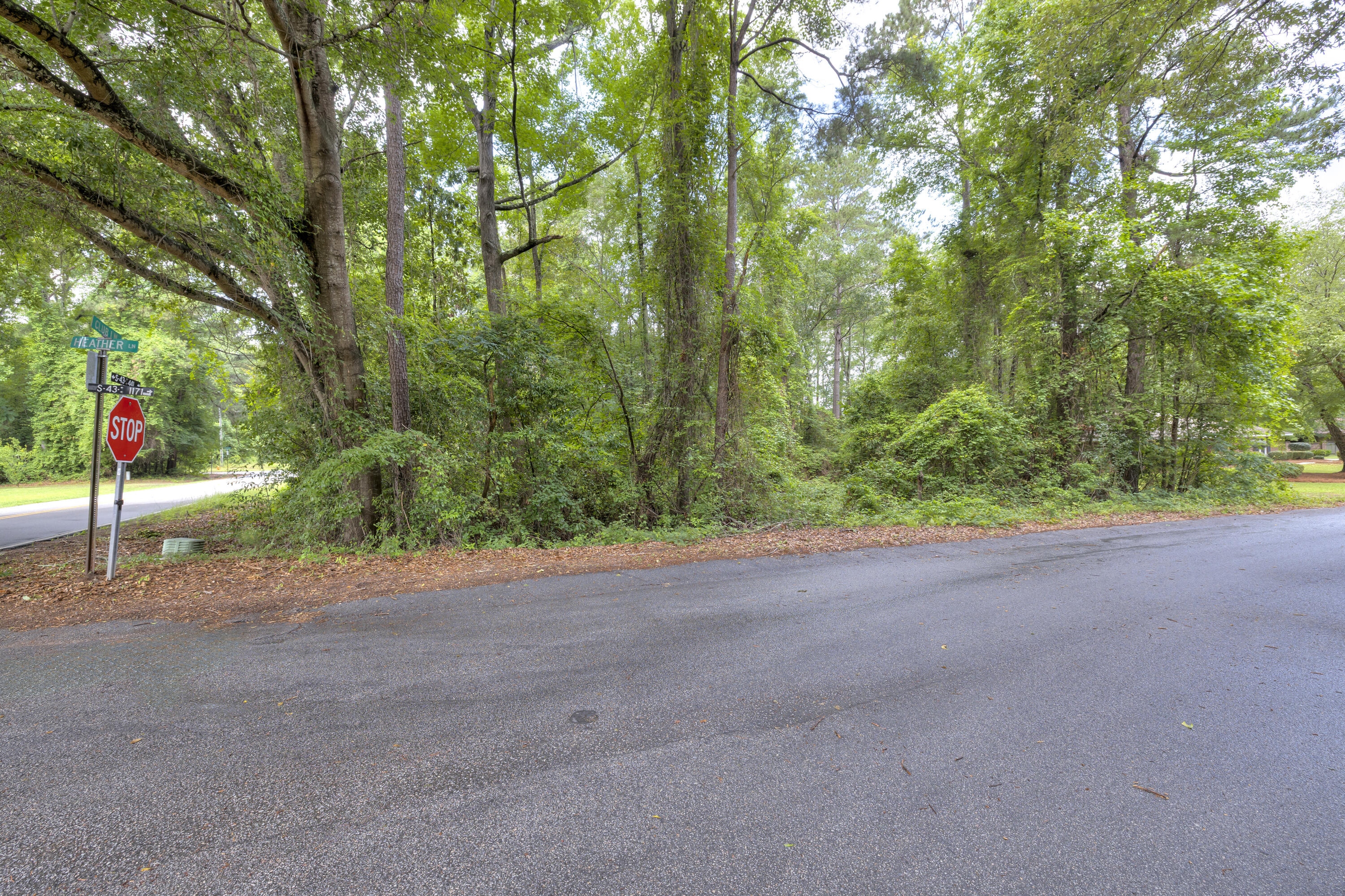 997 Club Lane Sumter, SC 29154 - Photo 3 of 6