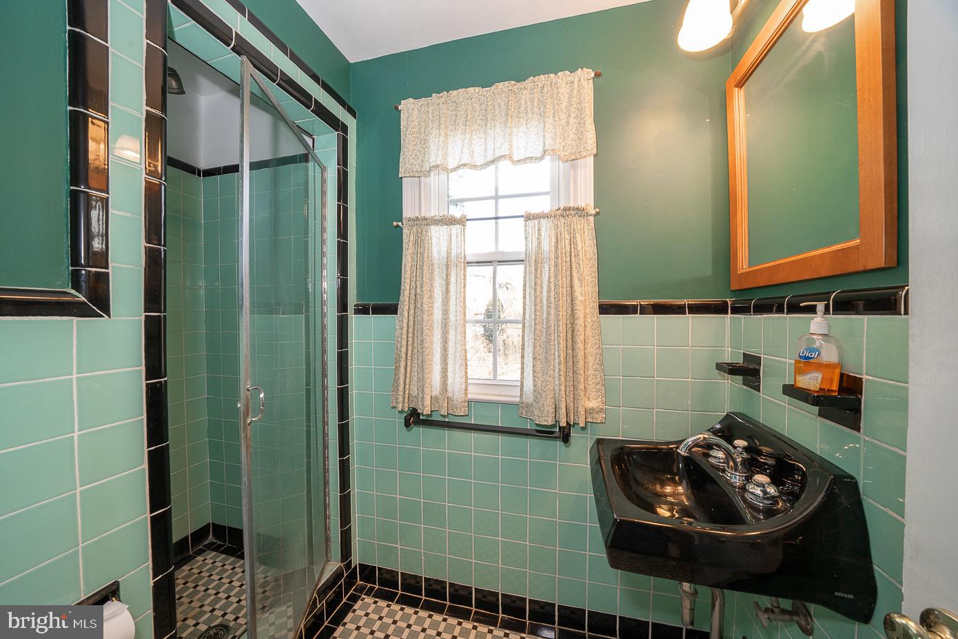 204 Golf Hills Road Havertown, PA 19083 - Photo 11 of 30