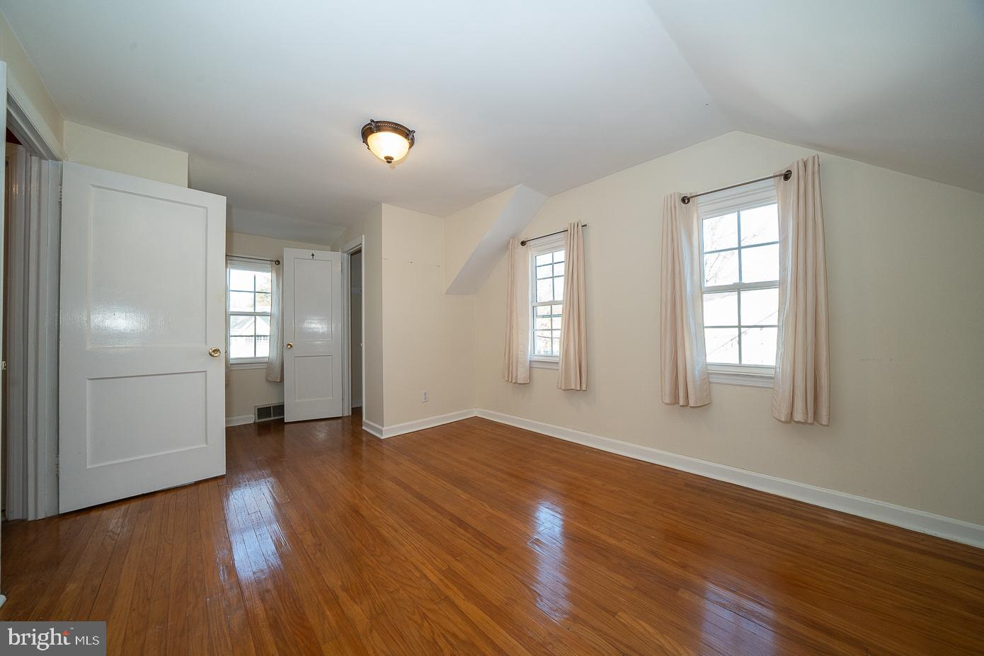204 Golf Hills Road Havertown, PA 19083 - Photo 17 of 30