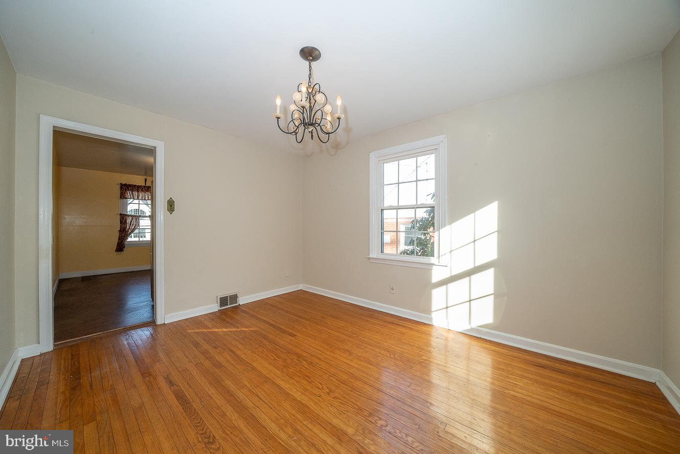204 Golf Hills Road Havertown, PA 19083 - Photo 7 of 30