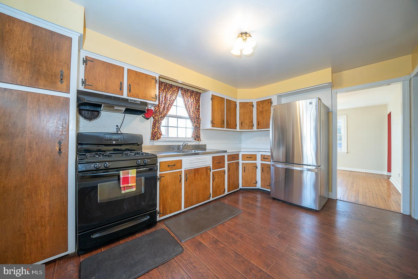 204 Golf Hills Road Havertown, PA 19083 - Photo 10 of 30