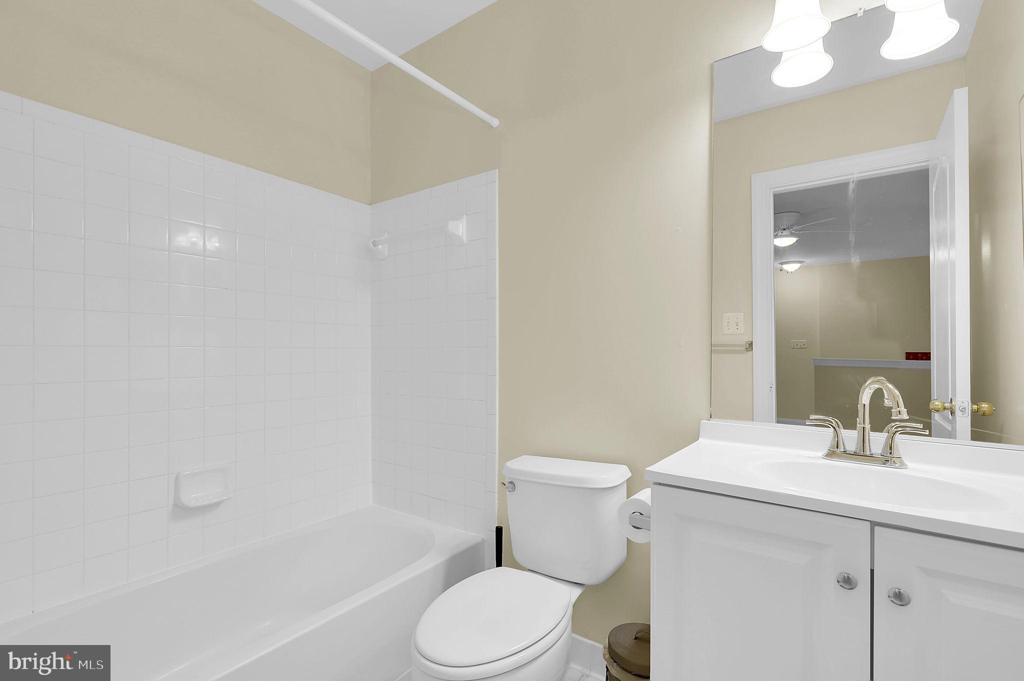 13039 Clarksburg Square Road, Unit 13 Clarksburg, MD 20871 - Photo 16 of 29