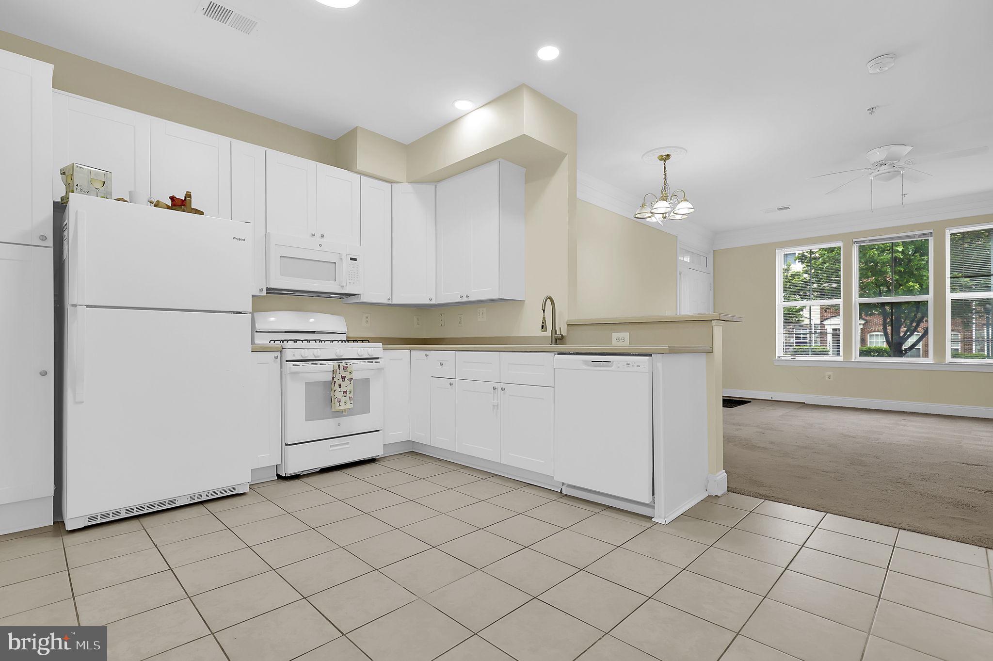 13039 Clarksburg Square Road, Unit 13 Clarksburg, MD 20871 - Photo 8 of 29