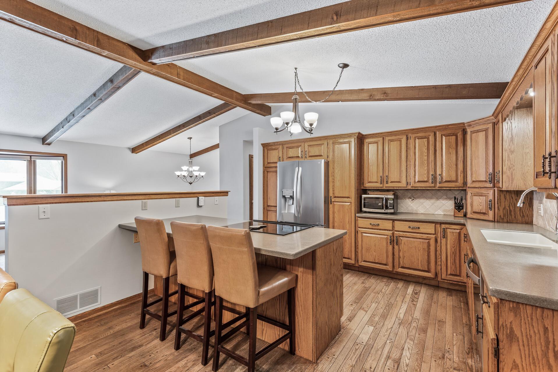 18212 Valley View Road Eden Prairie, MN 55346 - Photo 14 of 37 Gallery Image 14