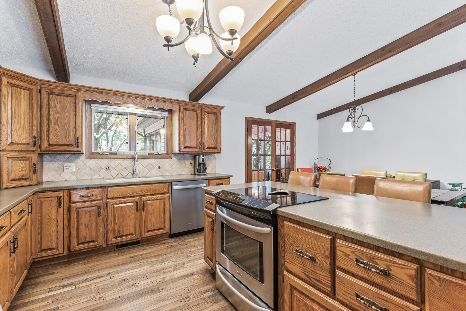 18212 Valley View Road Eden Prairie, MN 55346 - Photo 15 of 37 Gallery Image 15