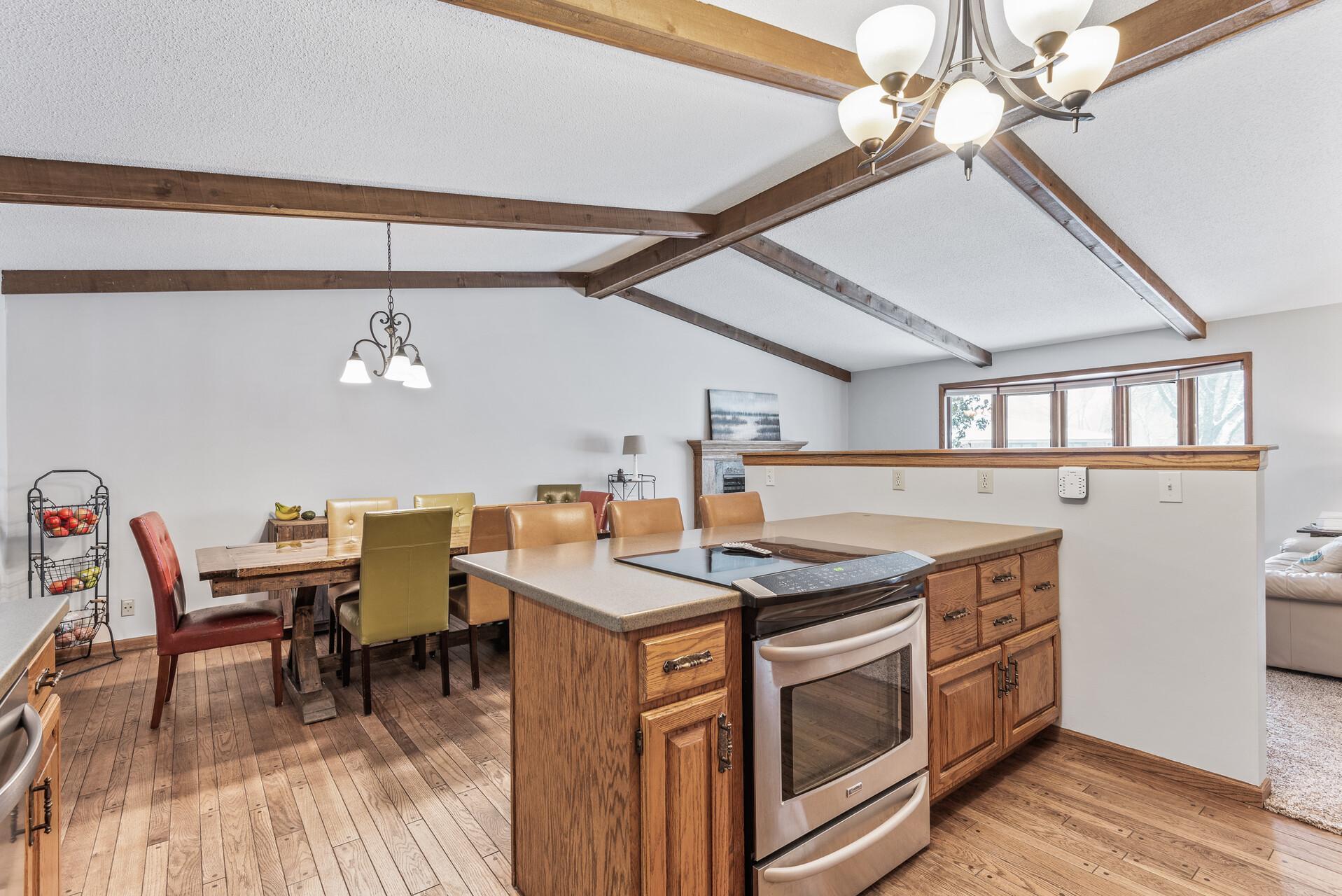 18212 Valley View Road Eden Prairie, MN 55346 - Photo 16 of 37 Gallery Image 16