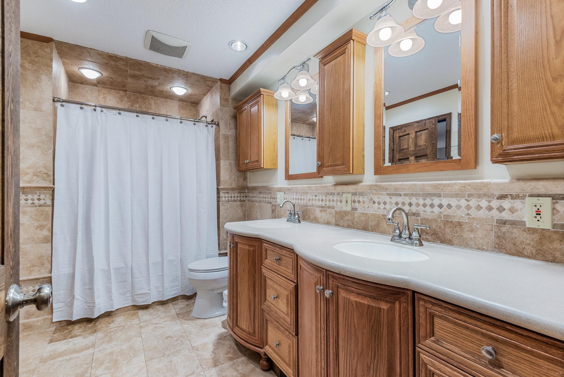 18212 Valley View Road Eden Prairie, MN 55346 - Photo 19 of 37 Gallery Image 19