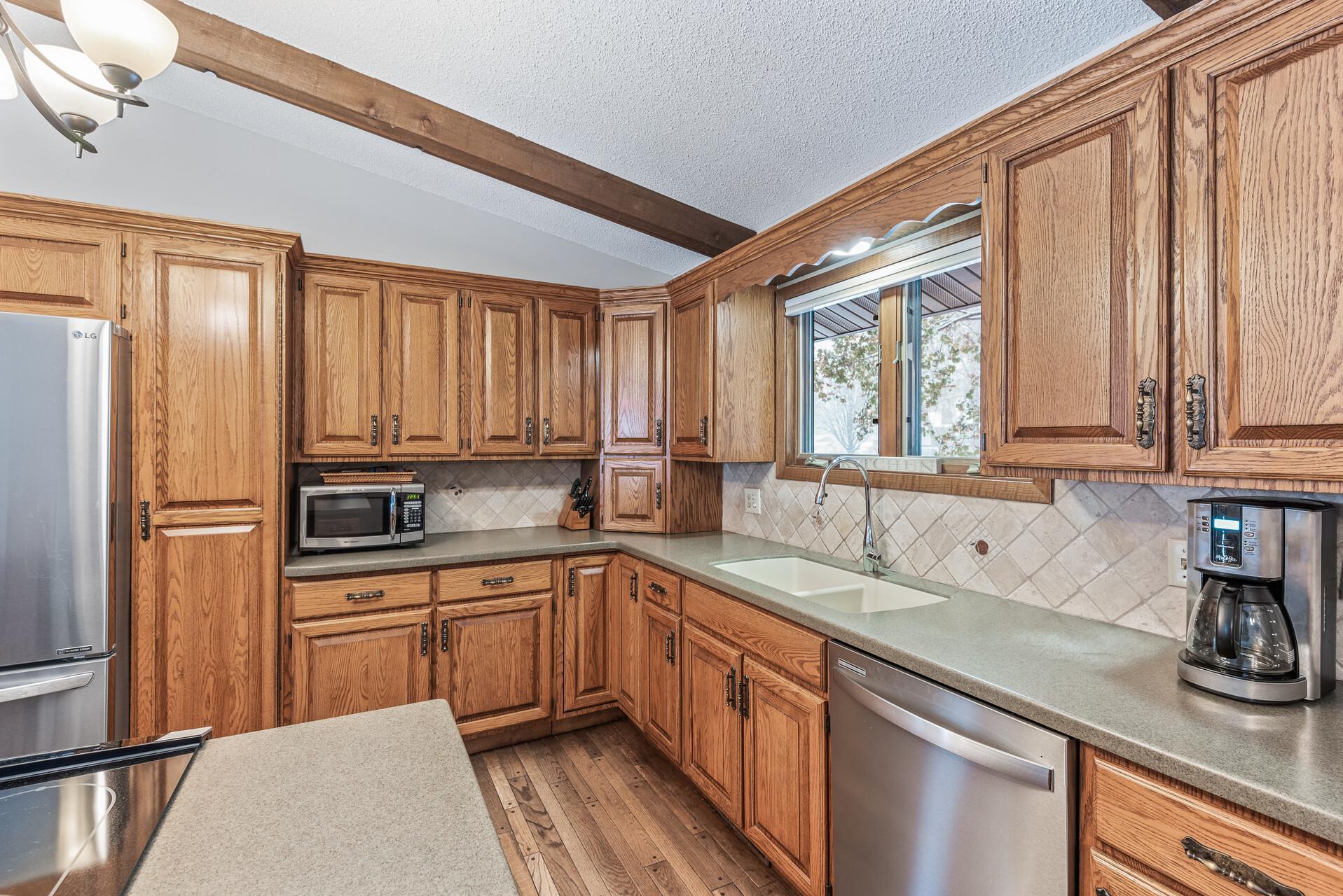 18212 Valley View Road Eden Prairie, MN 55346 - Photo 3 of 37 Gallery Image 3