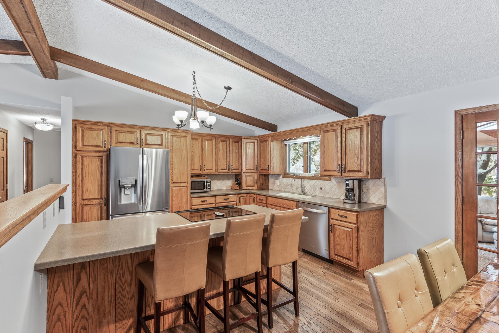 18212 Valley View Road Eden Prairie, MN 55346 - Photo 5 of 37 Gallery Image 5