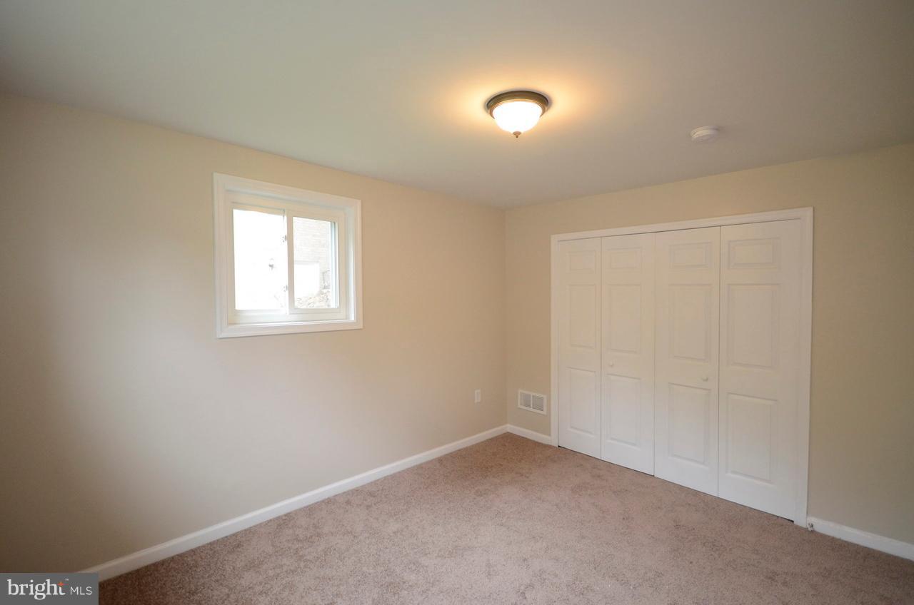 6007 Ladd Road Suitland, MD 20746 - Photo 11 of 29 Interior (General)