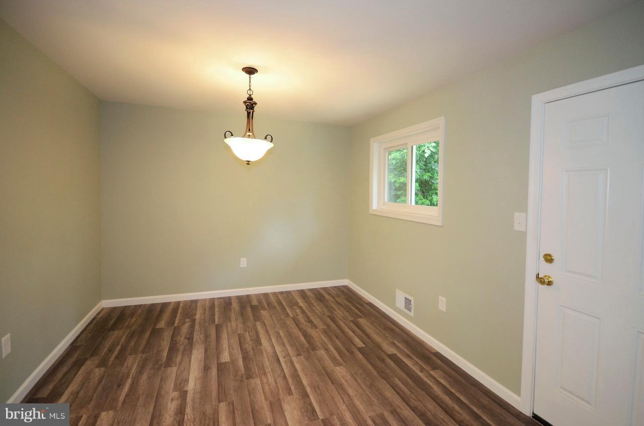6007 Ladd Road Suitland, MD 20746 - Photo 24 of 29 dining room